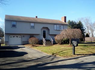 18 Kathleen Dr, Warren, RI 02885