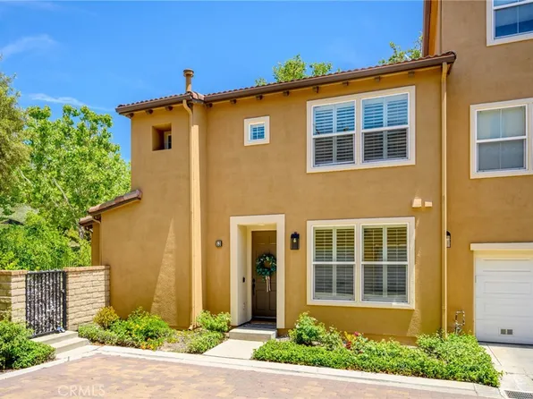 27063 Fairway Ln, Valencia, CA 91381