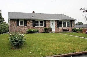 1st image of 1826 Ashton Dr