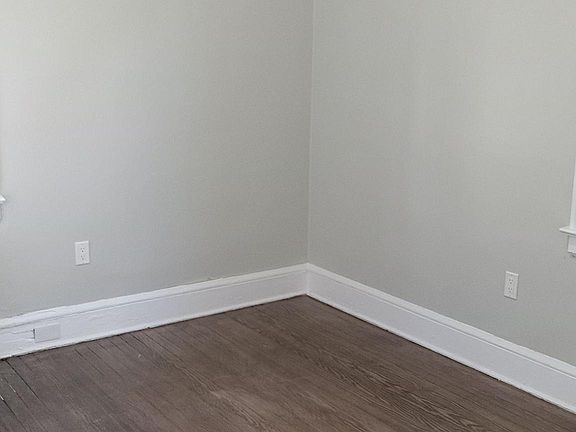 5th image of 54 Durand Pl #1