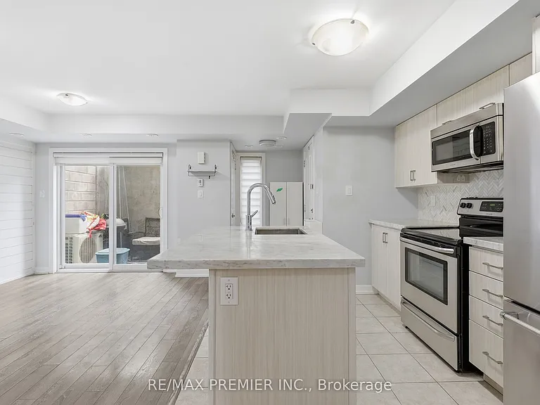 2315 Sheppard Ave W #44 — Photo 5