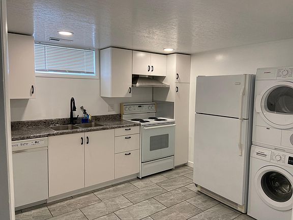 5th image of 826 E Hudson Ave Unit B