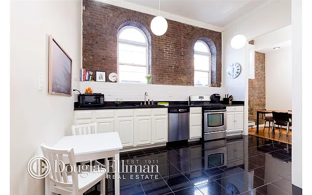 Sold by Douglas Elliman | media 14