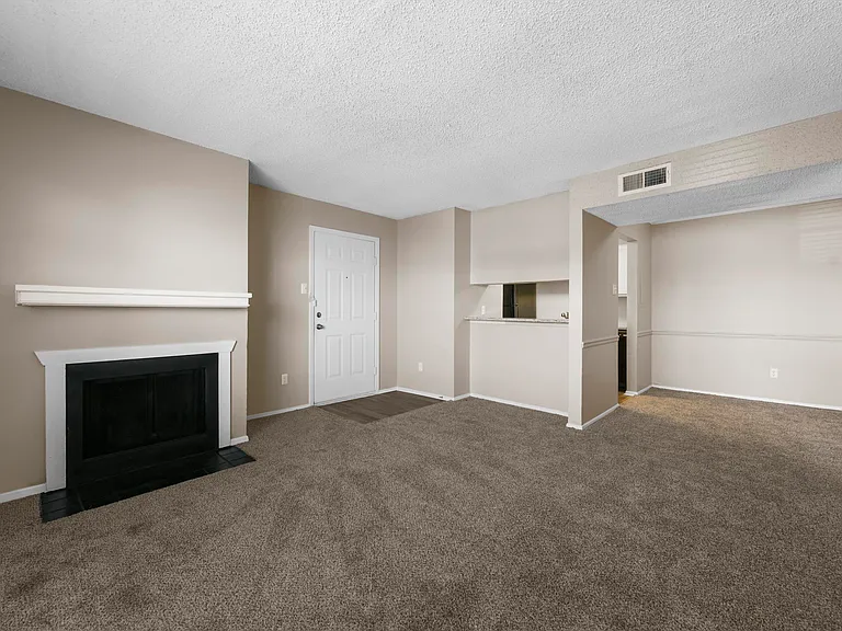 living/ dining area