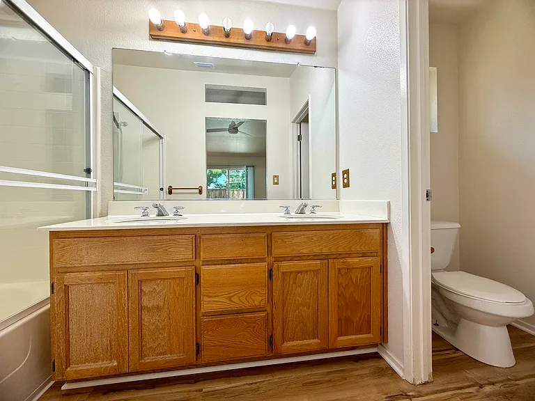 4901 Hillridge Way — Photo 23