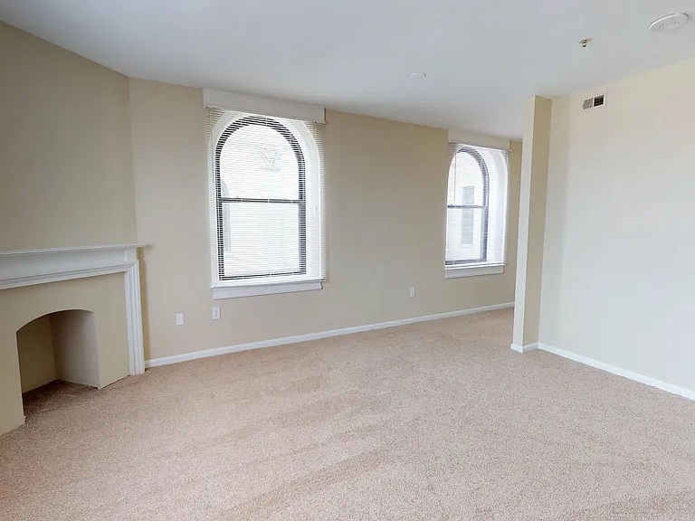 The Maryland - Classic Living Room