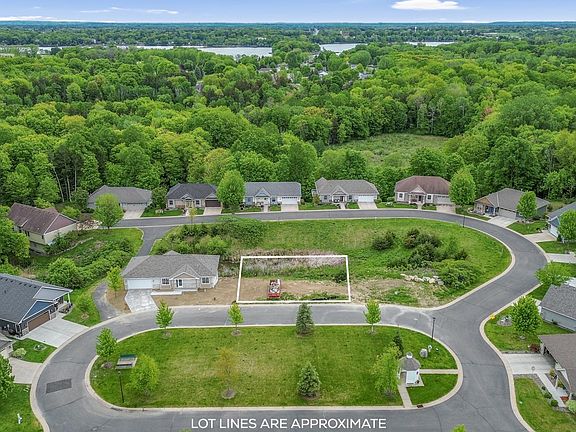 4th image of 31075 Magnolia Ln