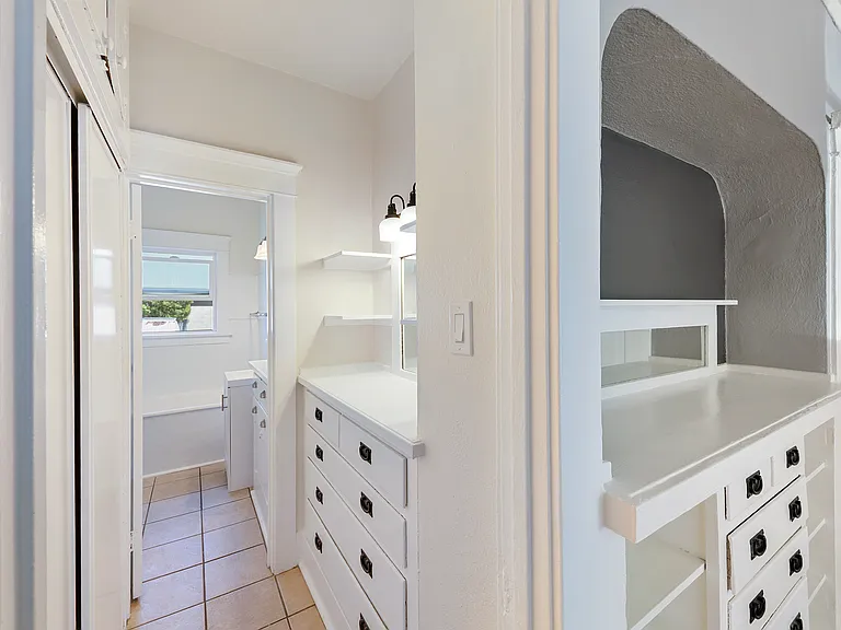 242 Gaviota Ave — Photo 7