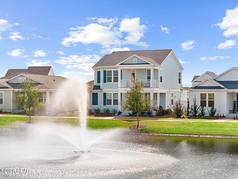 2101 Kingfisher Ct — Photo 1