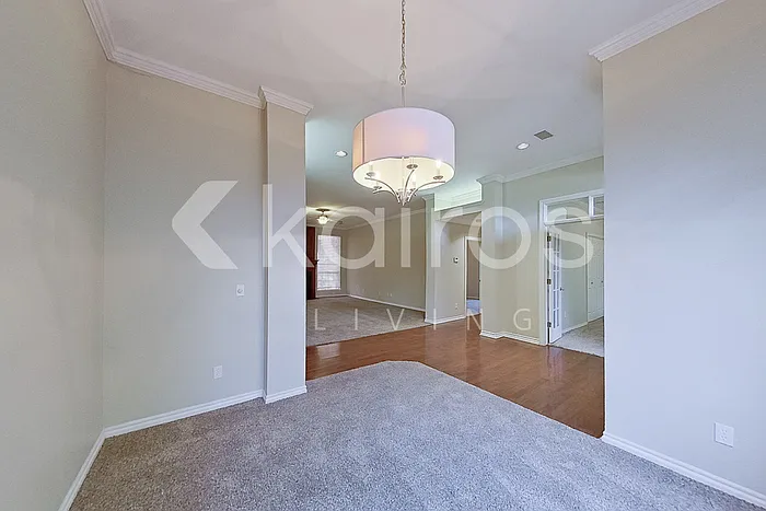 3 bed, 2.0 bath, 2126 sqft, $2,045 — Photo 3