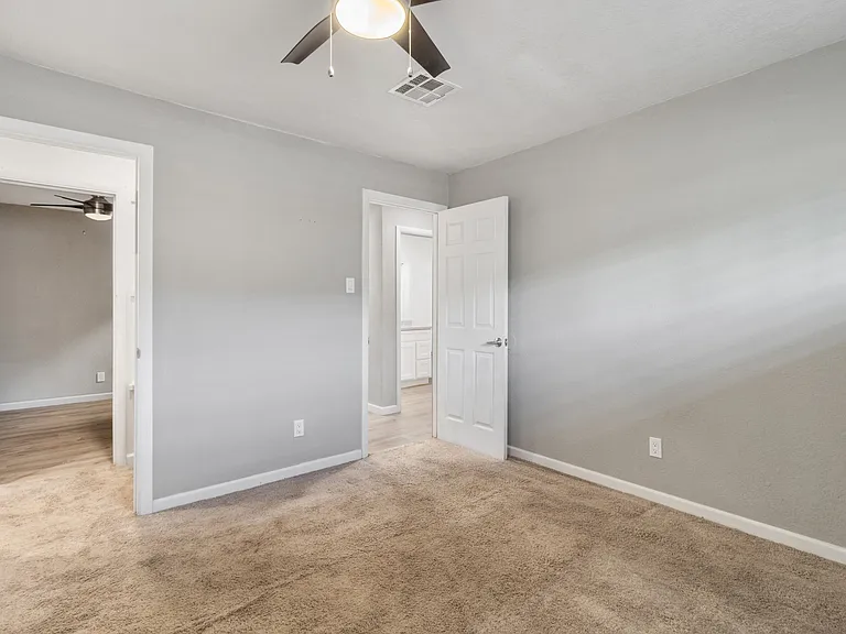 2612 W Pierson St #C — Photo 12