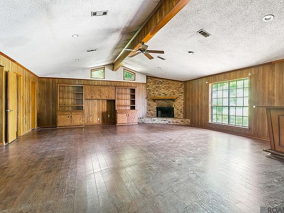 2nd image of 6262 Wright Dr