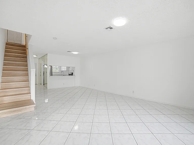8207 Fairway Rd — Photo 14