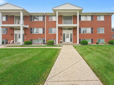 8220 Crestview Dr APT 6, Sterling Heights, MI, 48312