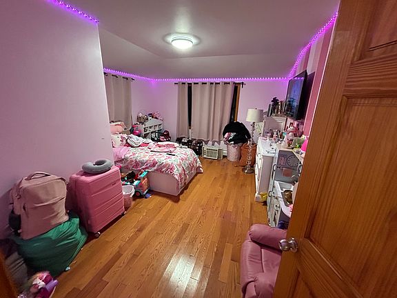 3rd image of 11925 9th Ave #119-25