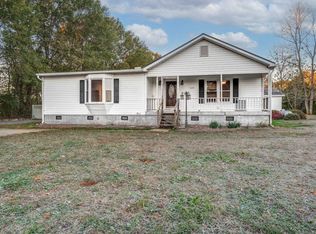 10882 Camp Charles Rd, Bailey, NC 27807