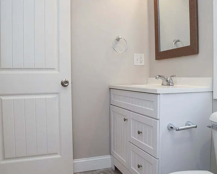 517 Admiral St — Photo 16