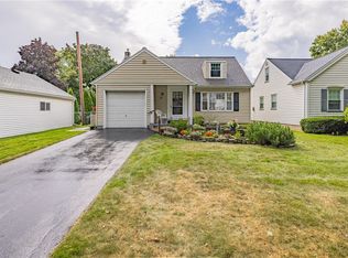 27 Edgemont Rd, Rochester, NY 14620