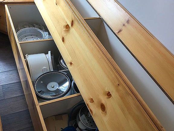 Storage within builtin bench