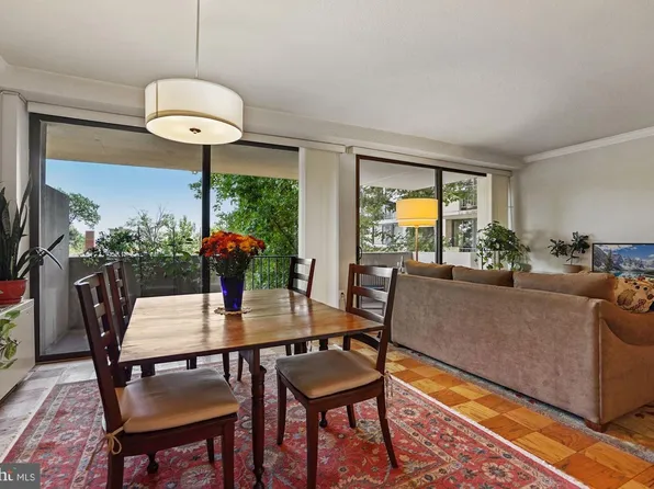 4141 Henderson Rd #302, Arlington, VA 22203