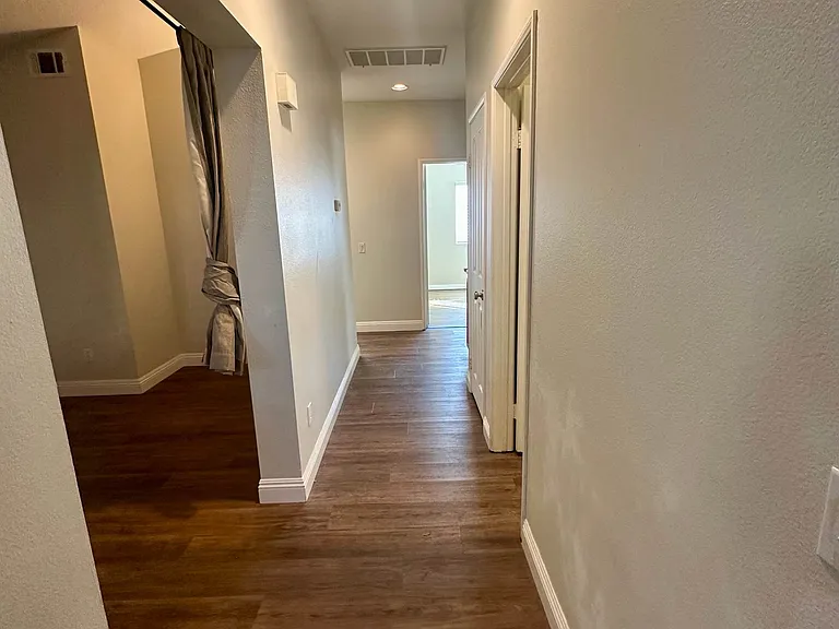240 Sierra Madre Way — Photo 20