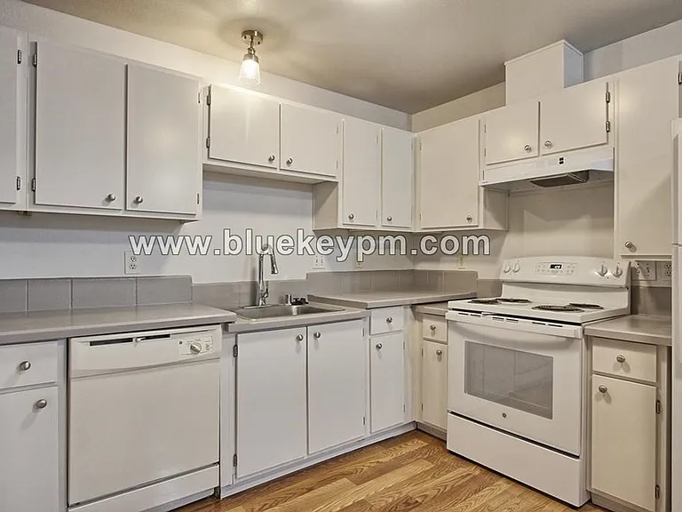 5313 NE 66th Ave #G53 — Photo 9