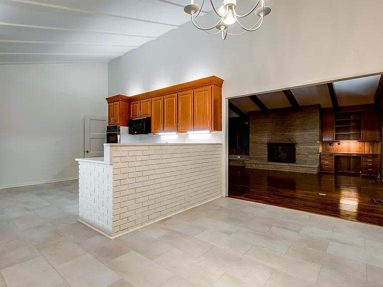 1793 Tyne Blvd — Photo 10