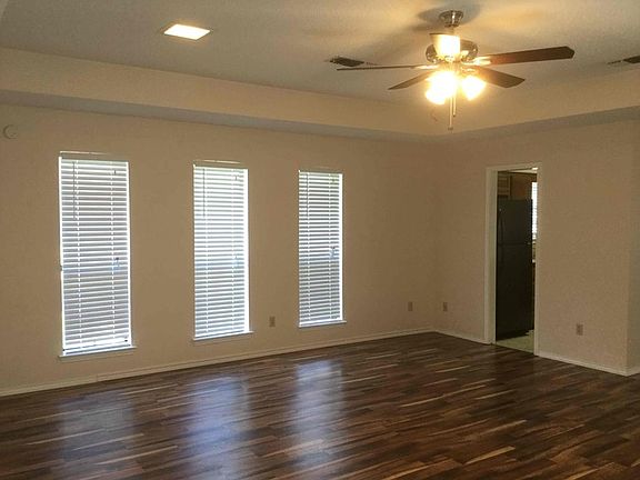 4th image of 1931 Timberline Cir