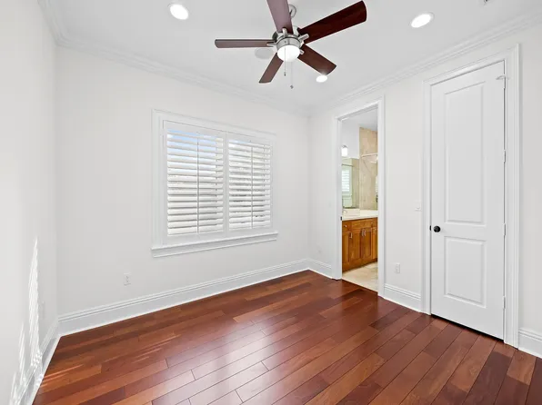 903 SE 11th Court, Fort Lauderdale, FL 33316