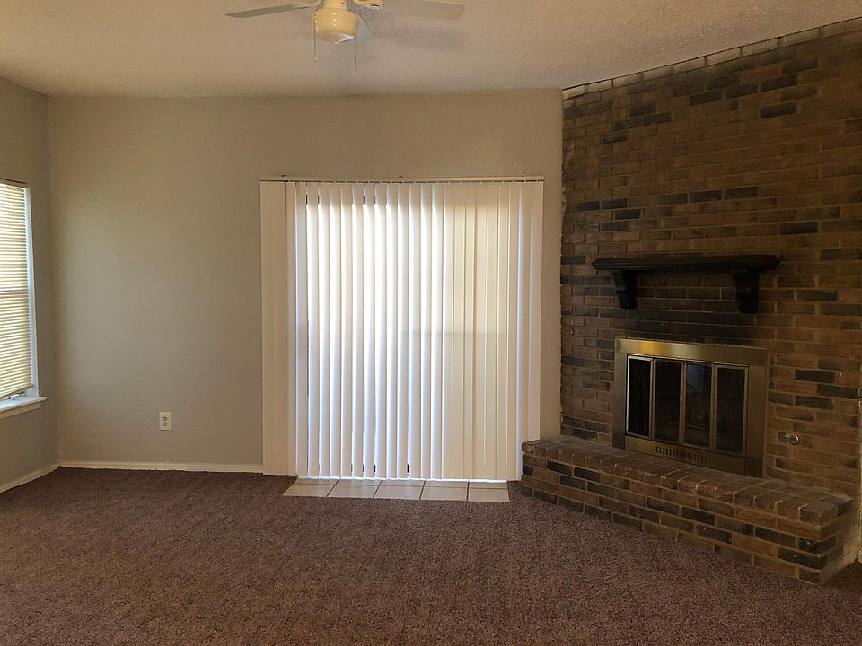 2nd image of 1300 SW 21st St