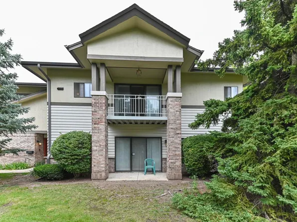 500 West Bender ROAD #11, Glendale, WI 53217