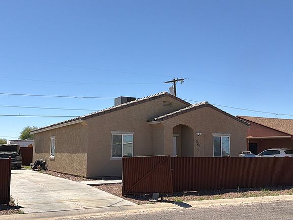 3rd image of 525 W 13th Pl