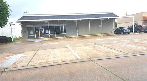 1st image of 1305 Windsor Pl