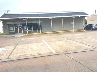 1305 Windsor Pl, Alexandria, LA 71303