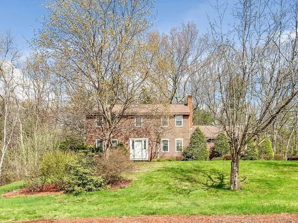 36 Autumn Rd, Lunenburg, MA 01462