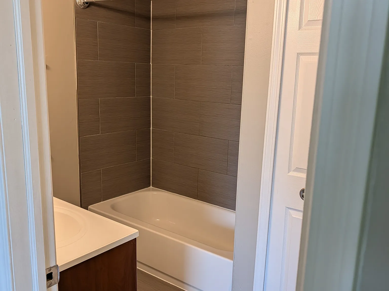 1 bed, 620 sqft, $1,150 — Photo 4
