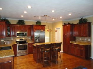 700 Delaura Ct, Chesapeake, VA 23320