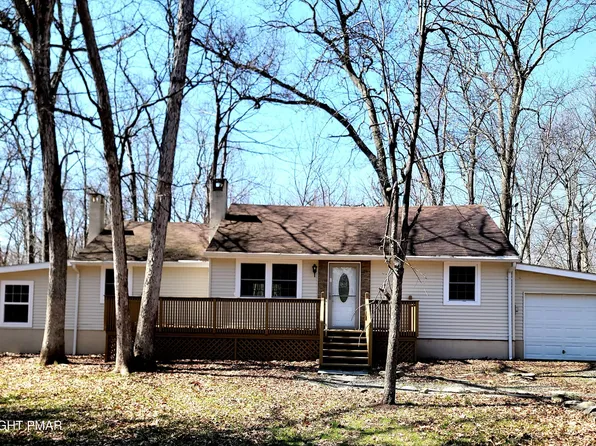 867 Underwood Rd W, East Stroudsburg, PA 18302