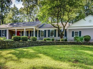 25 Westminster Dr, Colts Neck, NJ