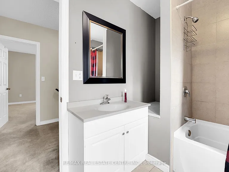 31 Gibson Ave — Photo 23