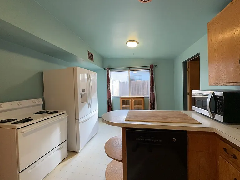 189 E James Dr — Photo 8