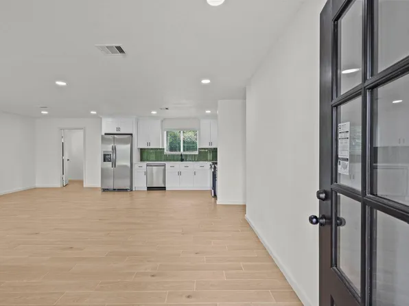 16119 Blue Bird St, Santa Fe, TX 77517