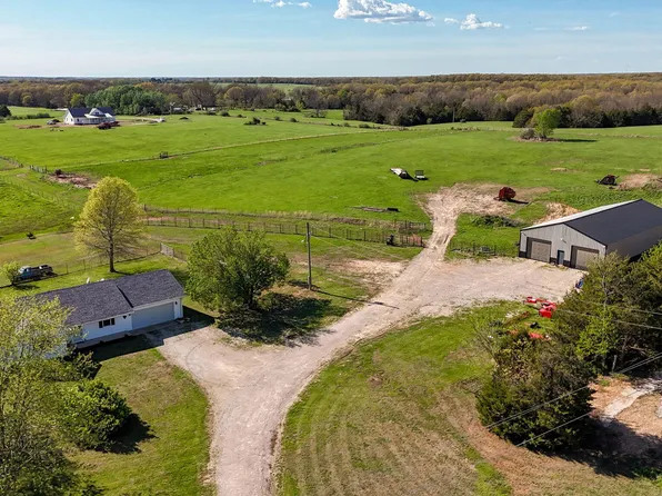 8240 State Highway A, Marshfield, MO 65706