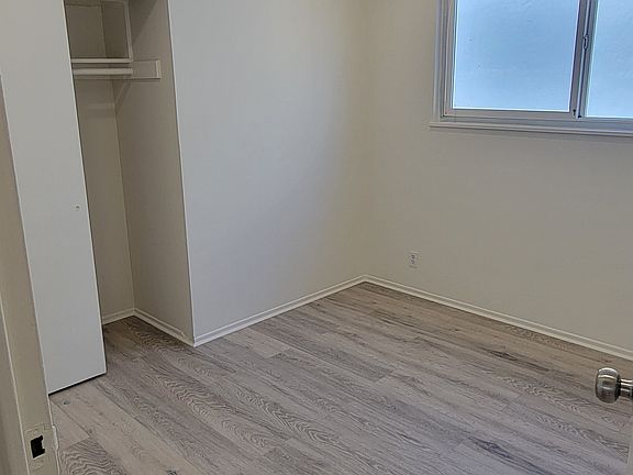 4th image of 29 Woodland Ave