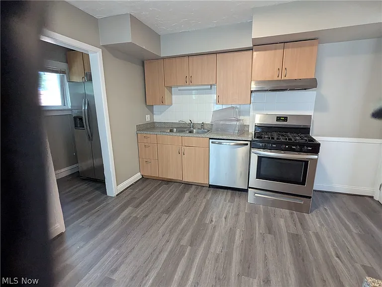 2965 E Derbyshire Rd — Photo 10