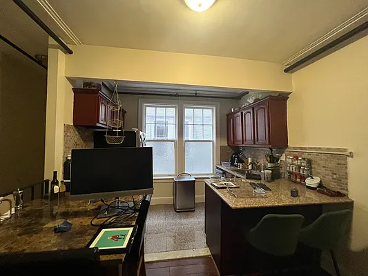 Rented by ABCO Commercial Properties, LLC | media 18