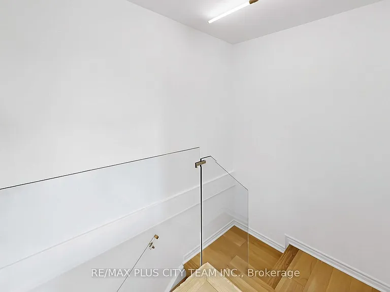 1720 Eglinton Ave E #812 — Photo 13