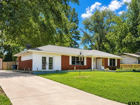 409 Poe St, Quitman, TX 75783