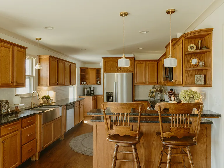 606 Ries Ave — Photo 5