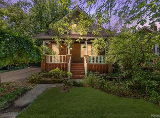 302 Vester St, Ferndale, MI 48220